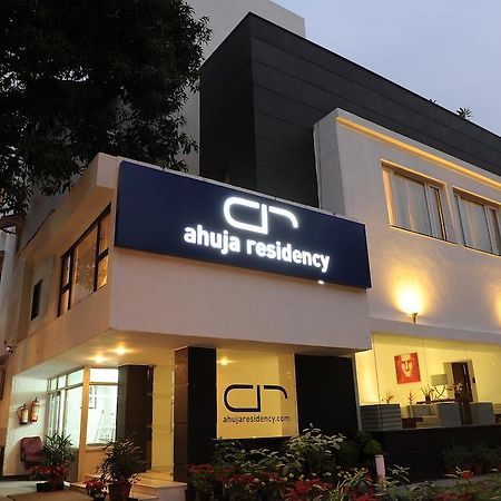 Ahuja Residency Sunder Nagar Hotell New Delhi Exteriör bild