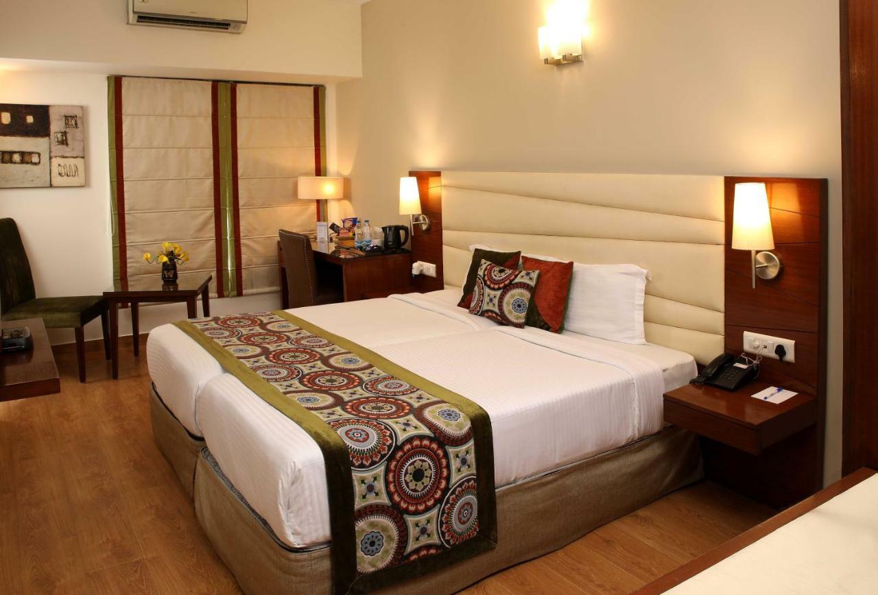 Ahuja Residency Sunder Nagar Hotell New Delhi Exteriör bild