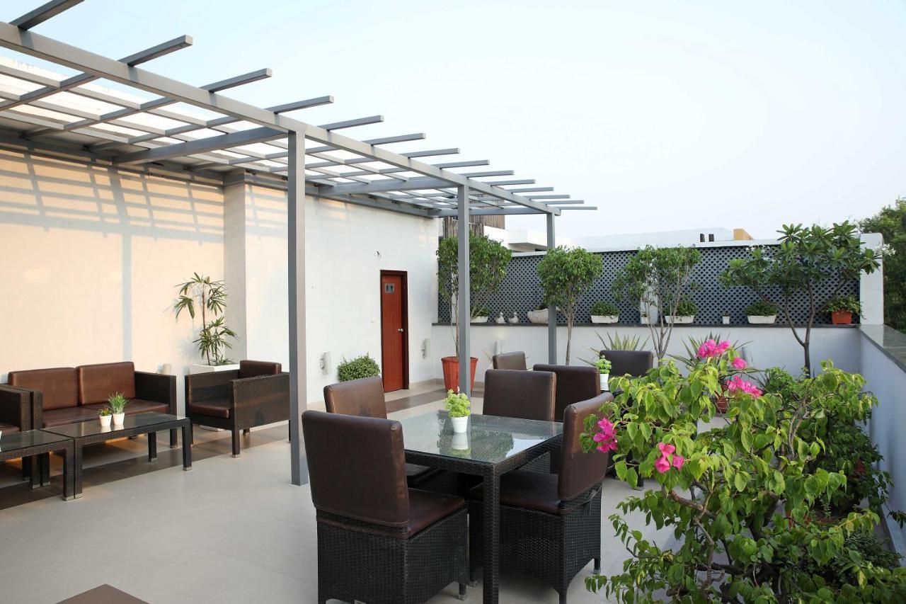 Ahuja Residency Sunder Nagar Hotell New Delhi Exteriör bild