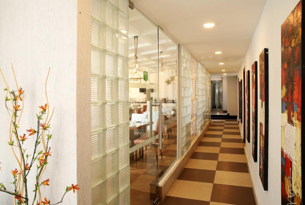 Ahuja Residency Sunder Nagar Hotell New Delhi Exteriör bild